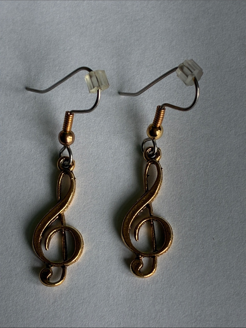Treble clef drop earrings music note charm earrings in goldtone & silvertone